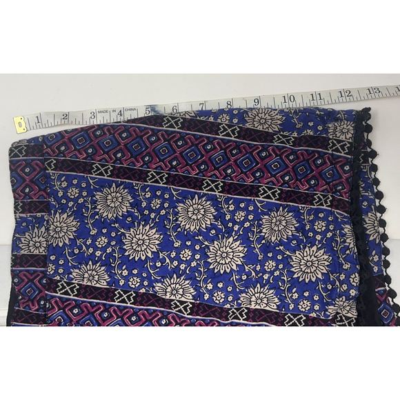 Hollister Floral Print Pattern Purple Blue Shorts Size 5 Crocket Pom Pom Edge - Picture 6 of 6